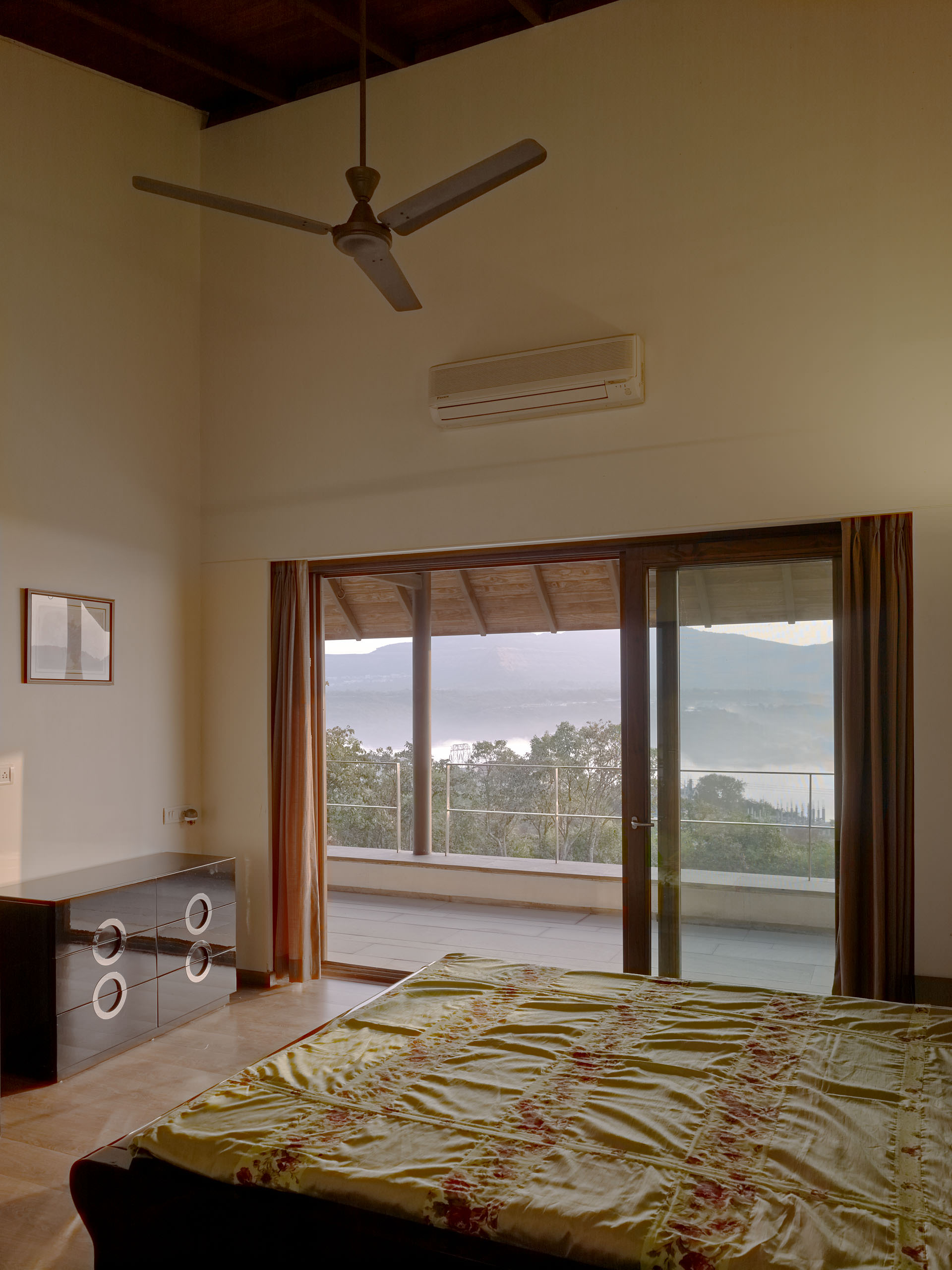 E14489 Alpa 042184 j2560